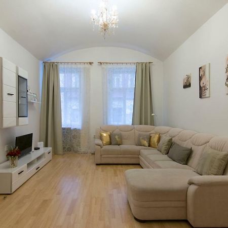 Spacious Apartment Near Wenceslas Square 프라하 외부 사진