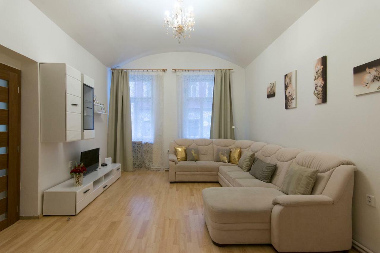 Spacious Apartment Near Wenceslas Square 프라하 외부 사진